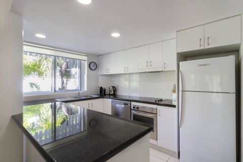 The White House Port Douglas - Accommodation Adelaide 38