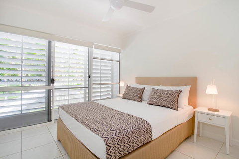 The White House Port Douglas - Accommodation Adelaide 26