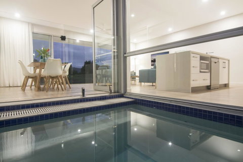 Pool Resort Port Douglas - Accommodation Adelaide 36