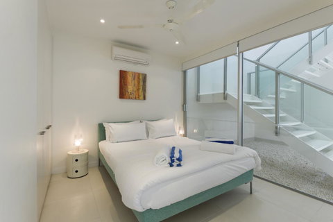 Pool Resort Port Douglas - Accommodation Adelaide 23