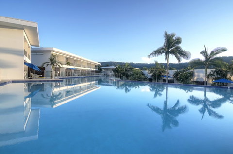 Pool Resort Port Douglas - Accommodation Adelaide 1