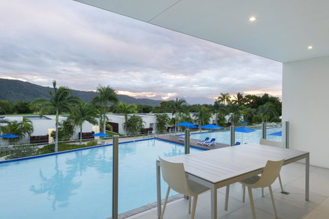 Pool Resort Port Douglas - Accommodation Adelaide 18