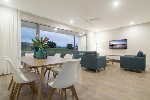 Pool Resort Port Douglas - Accommodation Adelaide 39