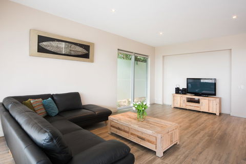 Whitsunday Reflections - Accommodation Adelaide 9