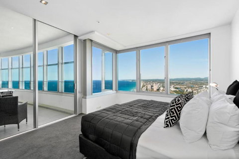 Q1 Resort & Spa - Official - Accommodation Adelaide 35