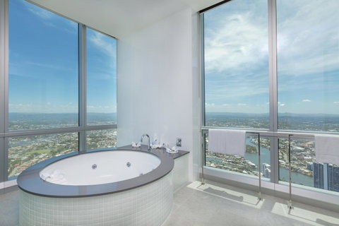 Q1 Resort & Spa - Official - Accommodation Adelaide 28