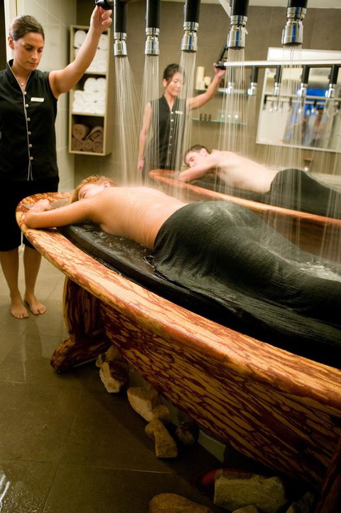 Q1 Resort & Spa - Official - Accommodation Adelaide 18
