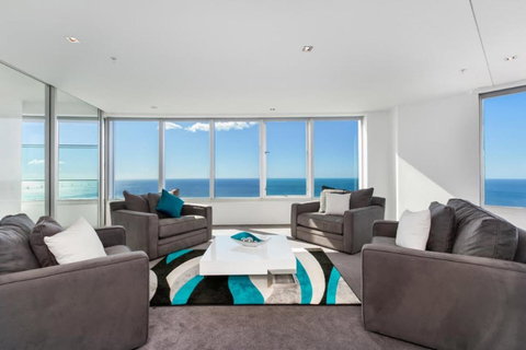 Q1 Resort & Spa - Official - Accommodation Adelaide 14