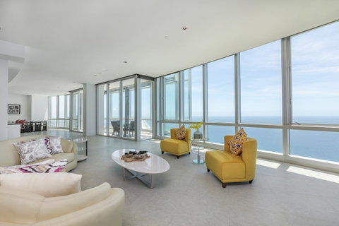 Q1 Resort & Spa - Official - Accommodation Adelaide 13