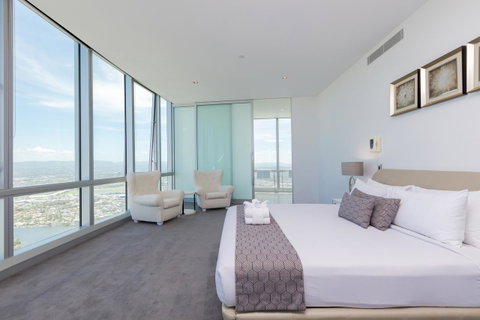 Q1 Resort & Spa - Official - Accommodation Adelaide 11