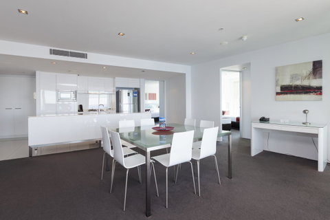 Q1 Resort & Spa - Official - Accommodation Adelaide 36