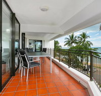 Roydon Beachfront Apartments - Accommodation Adelaide