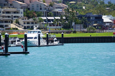 Airlie Seaview Apartments - Accommodation Adelaide 0