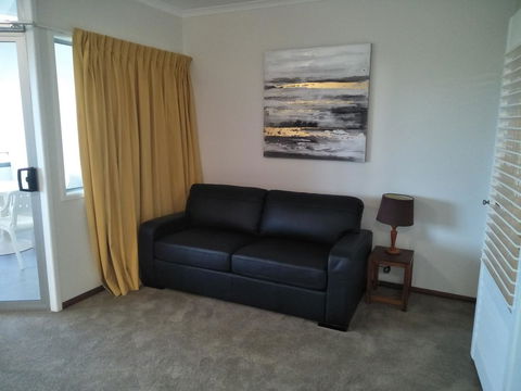Airlie Seaview Apartments - Accommodation Adelaide 14