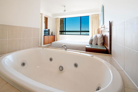 Pinnacles - Accommodation Adelaide 9