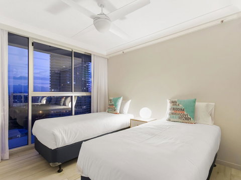 Sunbird Beach Resort Main Beach - Accommodation Adelaide 6