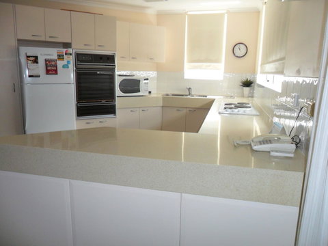 Grosvenor Beachfront Apartments Surfers Paradise - Accommodation Adelaide 15
