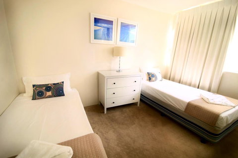 Grosvenor Beachfront Apartments Surfers Paradise - Accommodation Adelaide 35