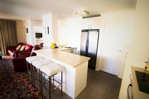 Grosvenor Beachfront Apartments Surfers Paradise - Accommodation Adelaide 4