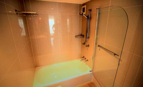 Grosvenor Beachfront Apartments Surfers Paradise - Accommodation Adelaide 34