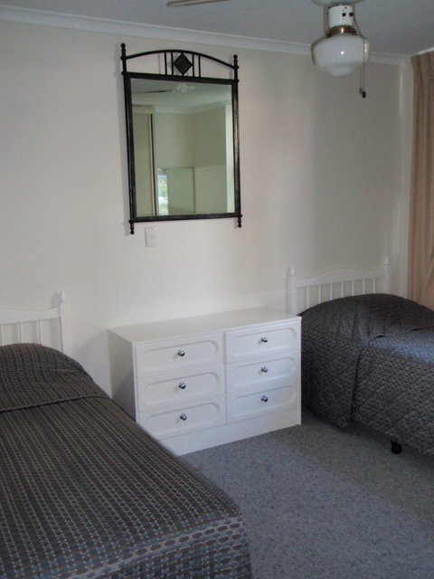 Grosvenor Beachfront Apartments Surfers Paradise - Accommodation Adelaide 28