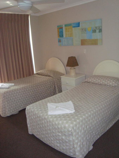 Grosvenor Beachfront Apartments Surfers Paradise - Accommodation Adelaide 18