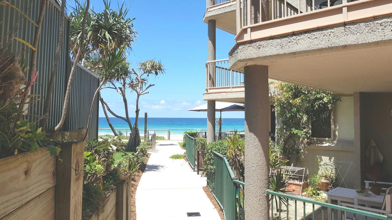 Currumbin QLD Accommodation Adelaide