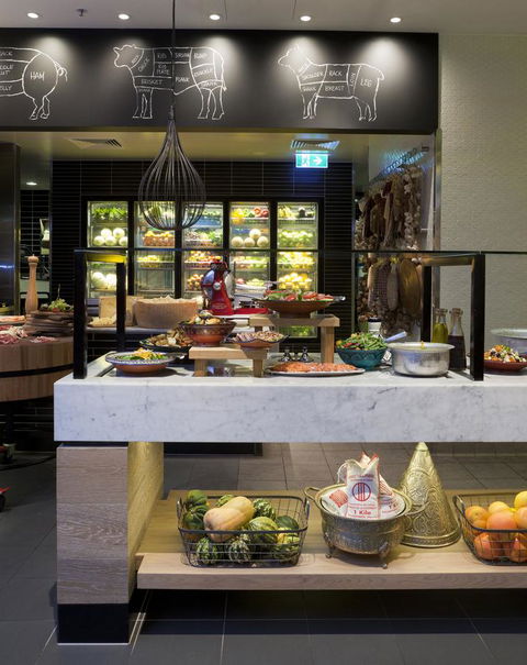 QT Gold Coast - Accommodation Adelaide 15