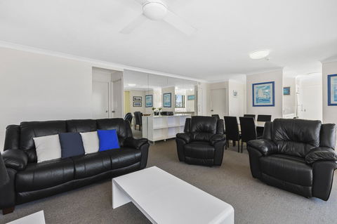Columbia Beachfront Apartments On Rainbow Bay - Accommodation Adelaide 21