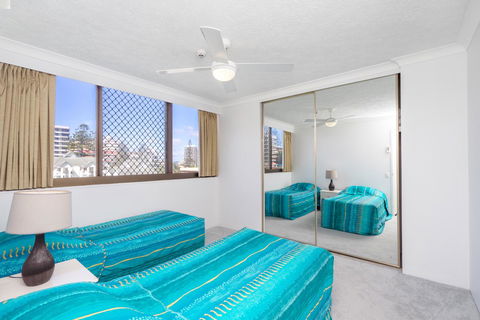 Columbia Beachfront Apartments On Rainbow Bay - Accommodation Adelaide 11