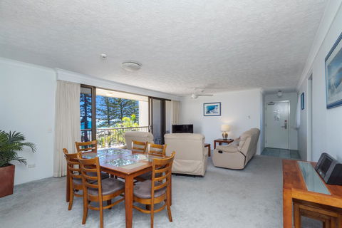 Columbia Beachfront Apartments On Rainbow Bay - Accommodation Adelaide 13