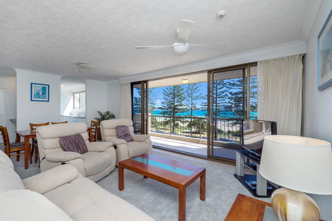 Columbia Beachfront Apartments On Rainbow Bay - Accommodation Adelaide 12