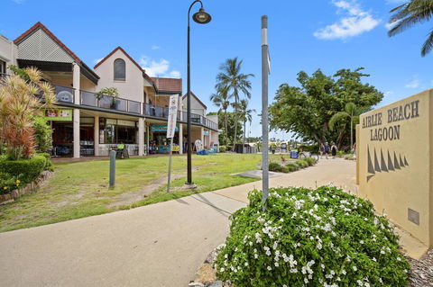 Montipora Unit 3 - In The Heart Of Airlie, Wi-fi And Netflix - Accommodation Adelaide 11