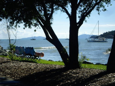 Montipora Unit 3 - In The Heart Of Airlie, Wi-fi And Netflix - Accommodation Adelaide 17