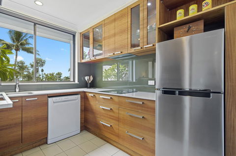 Montipora Unit 3 - In The Heart Of Airlie, Wi-fi And Netflix - Accommodation Adelaide 5