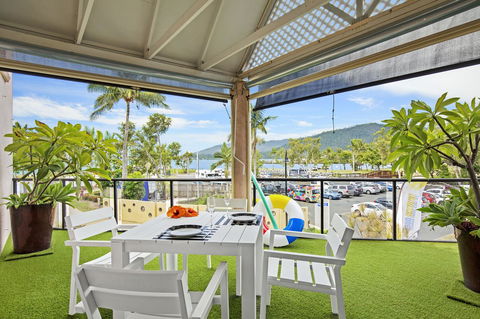 Montipora Unit 3 - In The Heart Of Airlie, Wi-fi And Netflix - Accommodation Adelaide 10