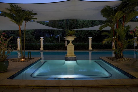 Mandalay Luxury Beachfront Apartments - Accommodation Adelaide 4
