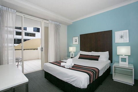 Towers Of Chevron - Private Apartment - Accommodation Adelaide 1