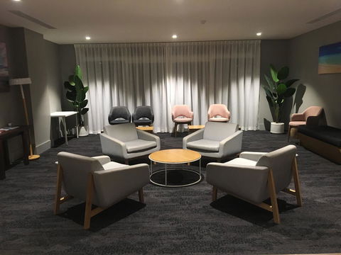 Woodroffe Hotel - Accommodation Adelaide 4