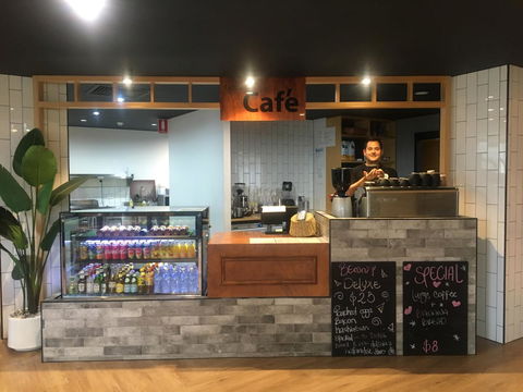 Woodroffe Hotel - Accommodation Adelaide 3