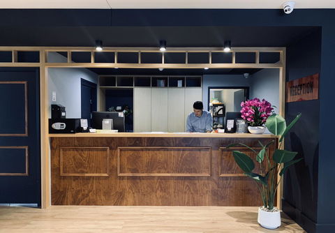 Woodroffe Hotel - Accommodation Adelaide 2