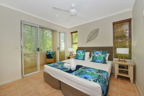 Cayman Villas Port Douglas - Accommodation Adelaide 39