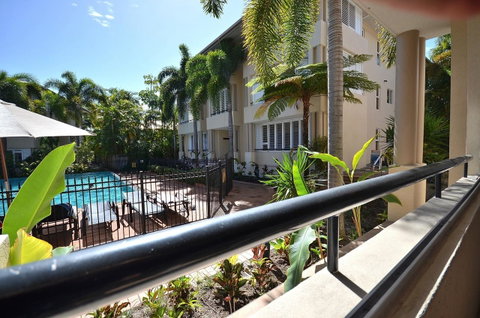 Cayman Villas Port Douglas - Accommodation Adelaide 3