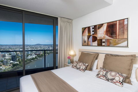 Oaks Brisbane Aurora Suites - Accommodation Adelaide 4