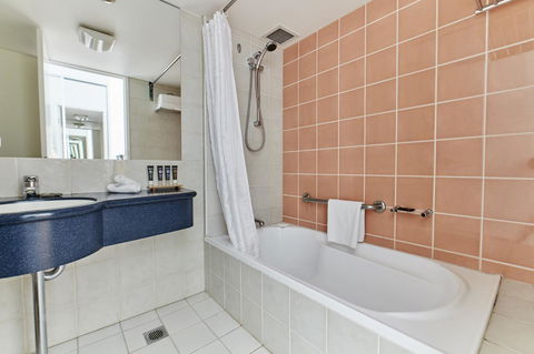 Novotel Cairns Oasis Resort - Accommodation Adelaide 2