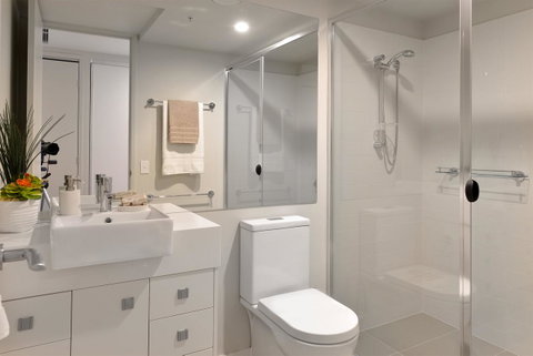 Pure Kirra - Accommodation Adelaide 11
