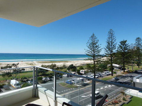 Pure Kirra - Accommodation Adelaide 12