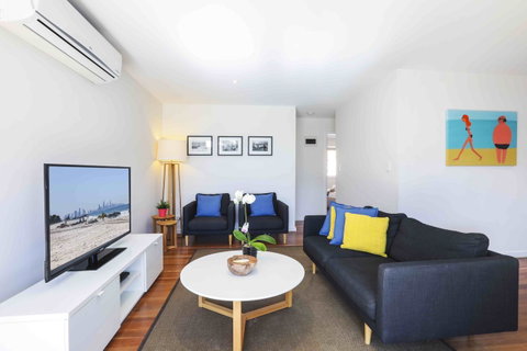 Sandbox Apartments - Accommodation Adelaide 24
