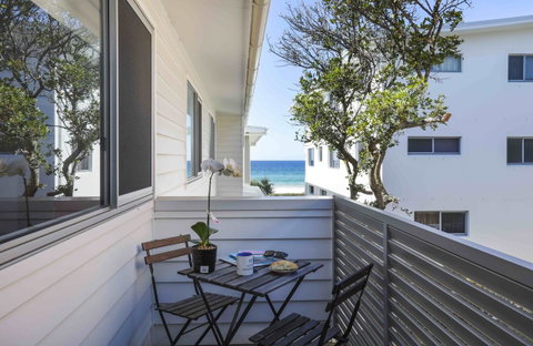 Sandbox Apartments - Accommodation Adelaide 8