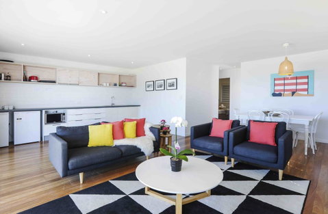 Sandbox Apartments - Accommodation Adelaide 11
